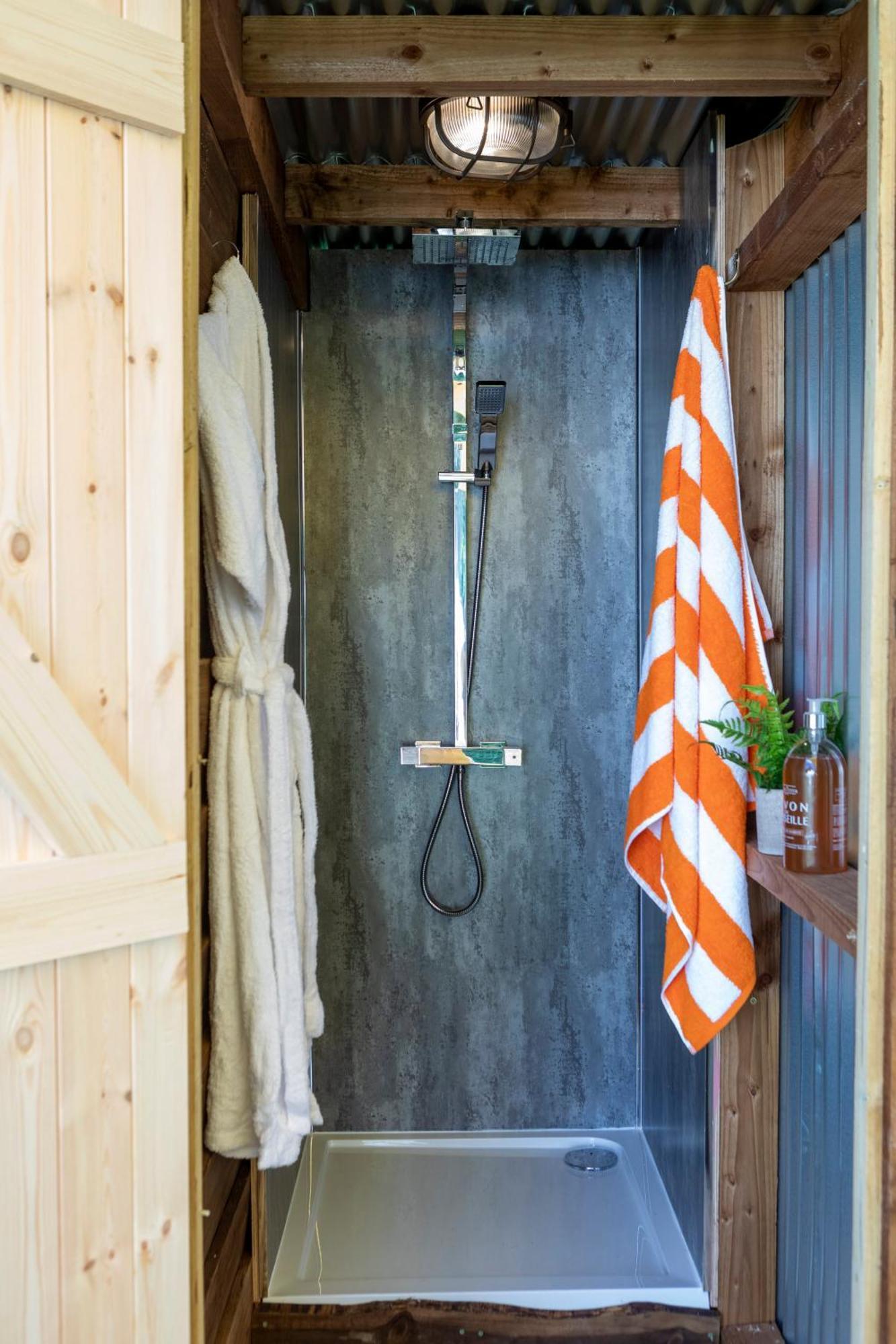 Hotel Stargazer Glamping Uk The Mahal 8 People à Ross-on-Wye Extérieur photo